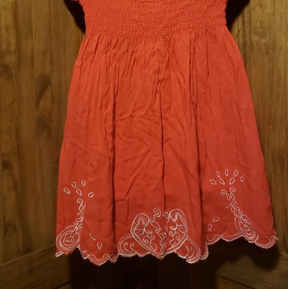 Forever 21 red blouse - Picture 4 of 5